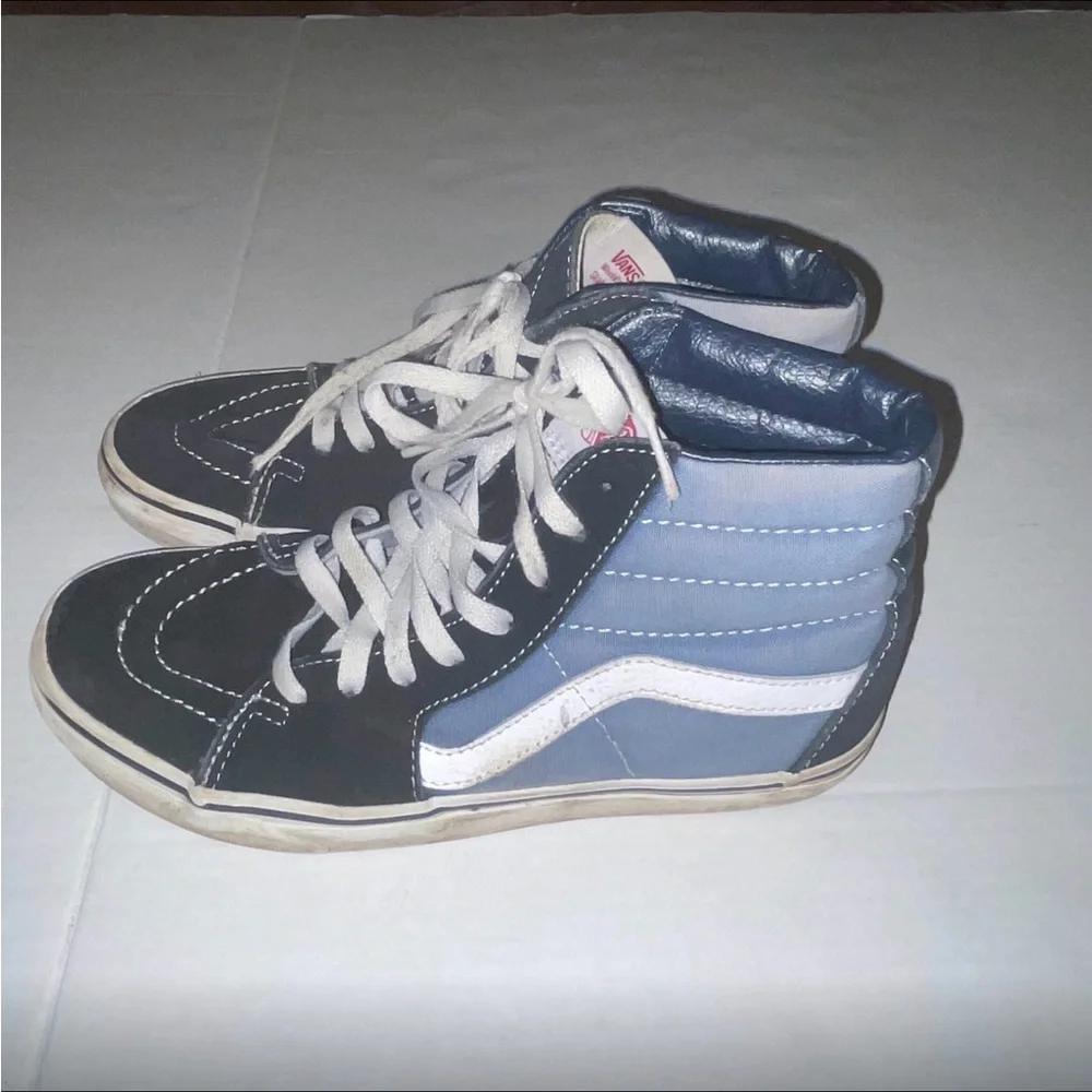Van’s women’s Sk8-Hi Skate Core Classic Shoes Navy & Blue size 8